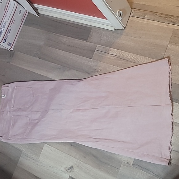 Altard State Pink Denim High Waisted Skirt Raw Hem Size 28 Or 6/8 - Picture 5 of 5